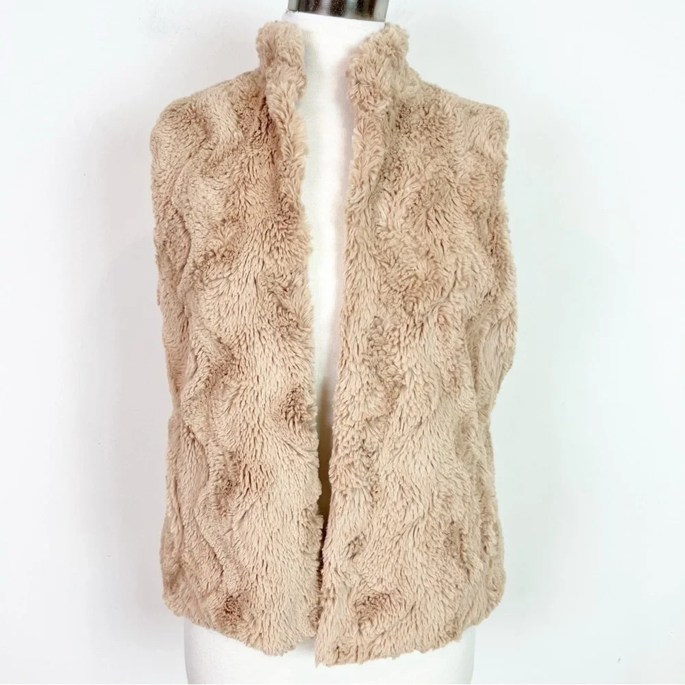 ASTR TAN FAUX FUR OPEN FRONT SLEEVELESS VEST WOMENS SZ MEDIUM - Picture 2 of 5